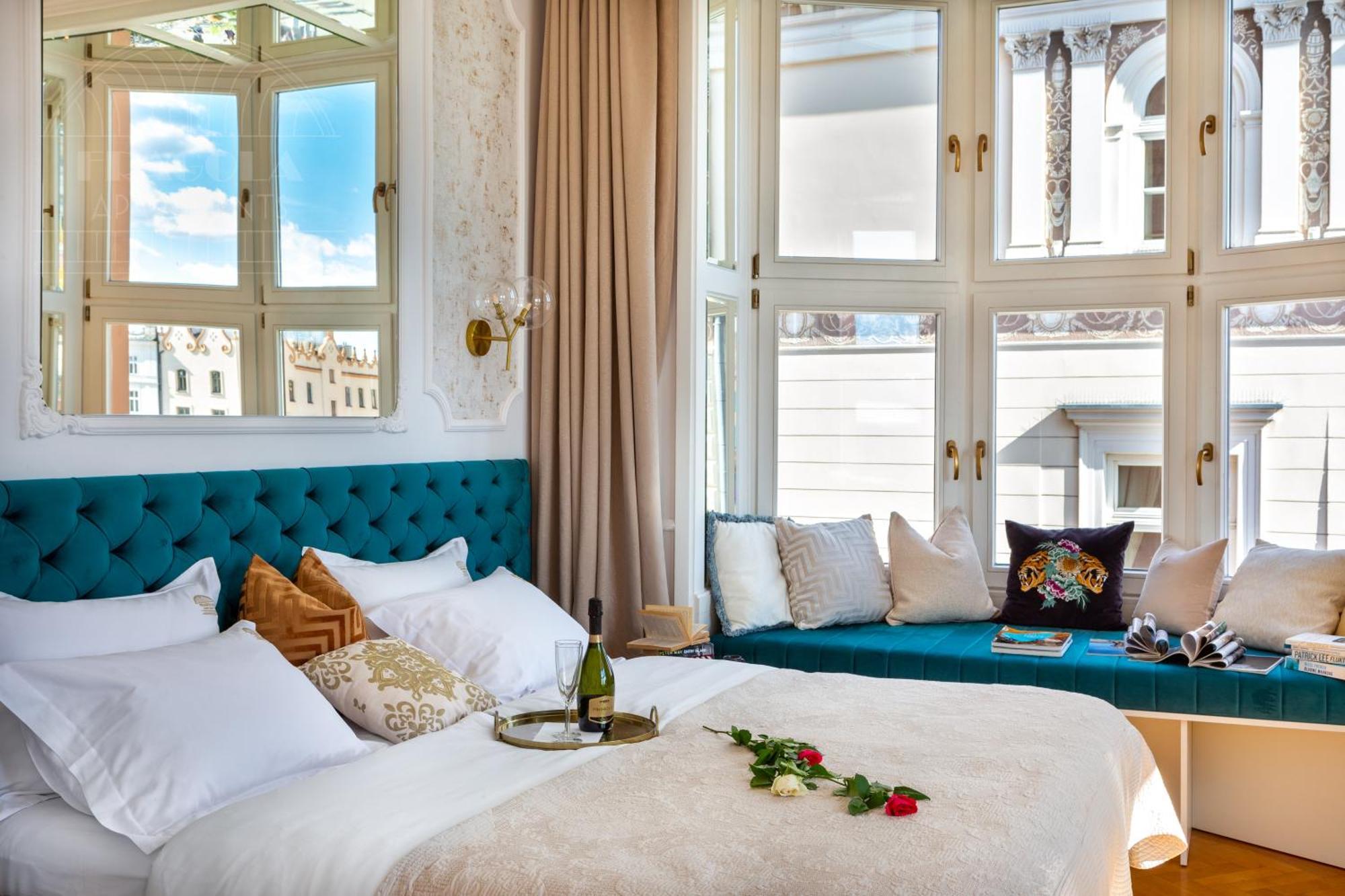 Feniks Fragola Apartments Main Square 크라쿠프 외부 사진